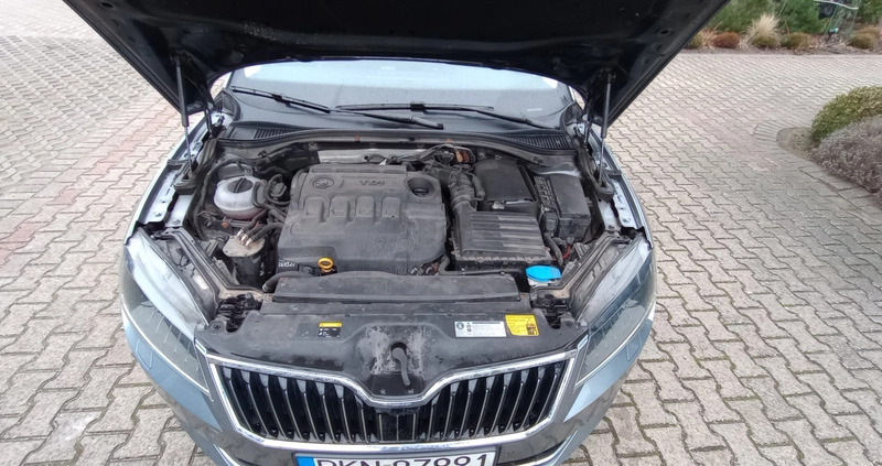 Skoda Superb cena 64900 przebieg: 223300, rok produkcji 2016 z Ślesin małe 172